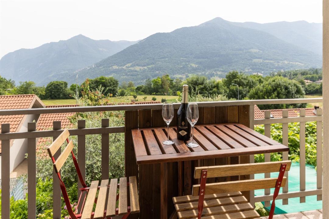 Photo of Patio Balcony in Solto Collina