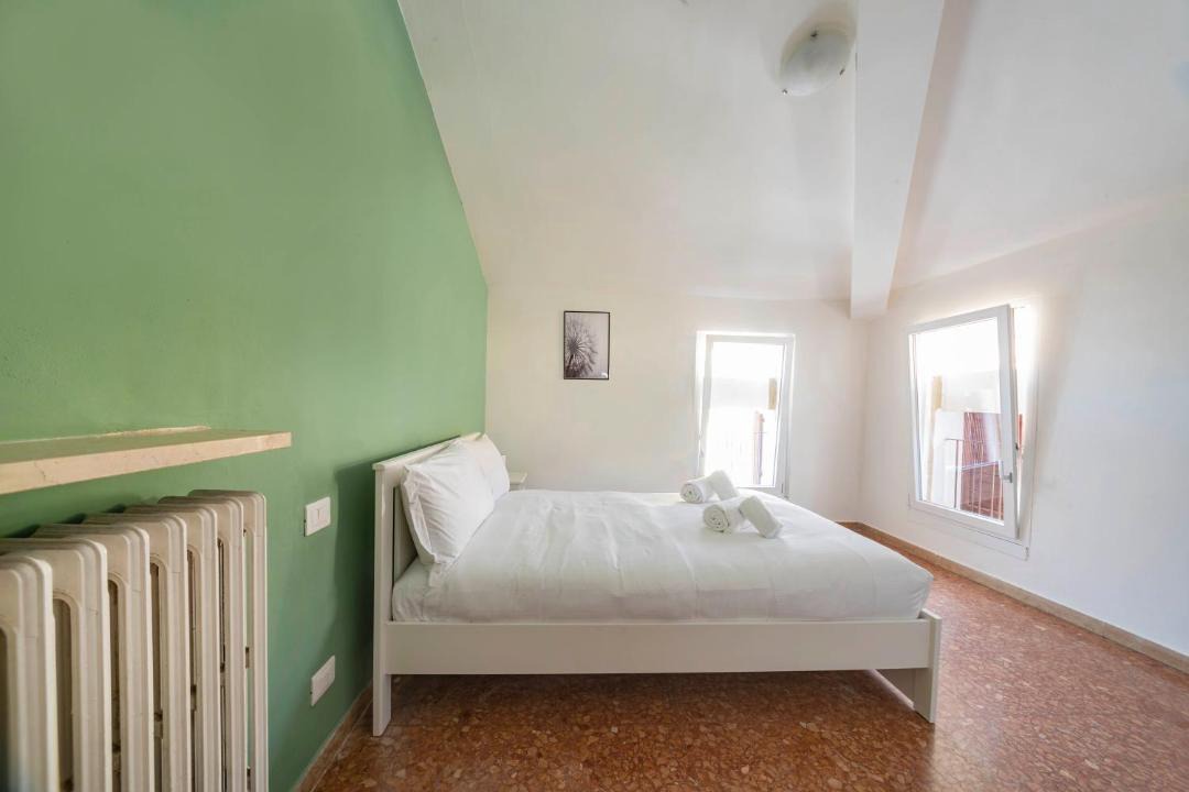 Photo of Bedroom in Verona City Centre