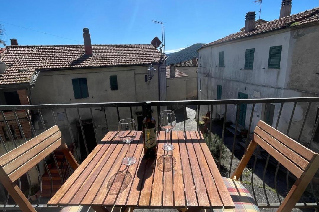 Photo of Patio Balcony in Tirli