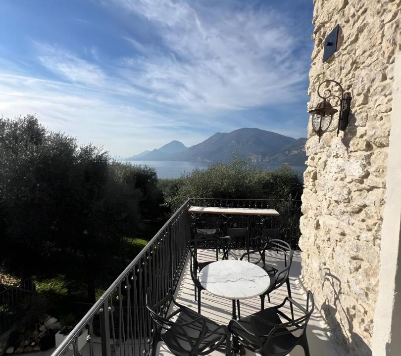 Photo of Patio Balcony in Assenza