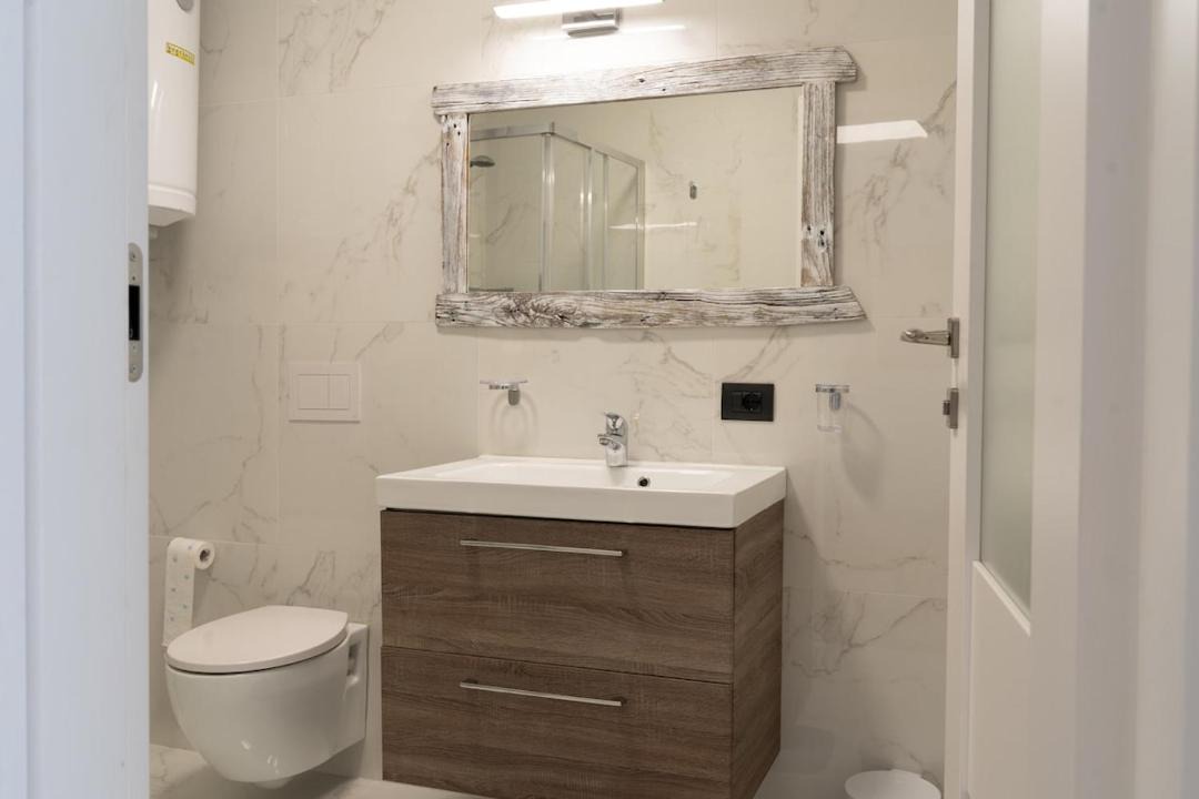 Photo of Bathroom in Calozzo
