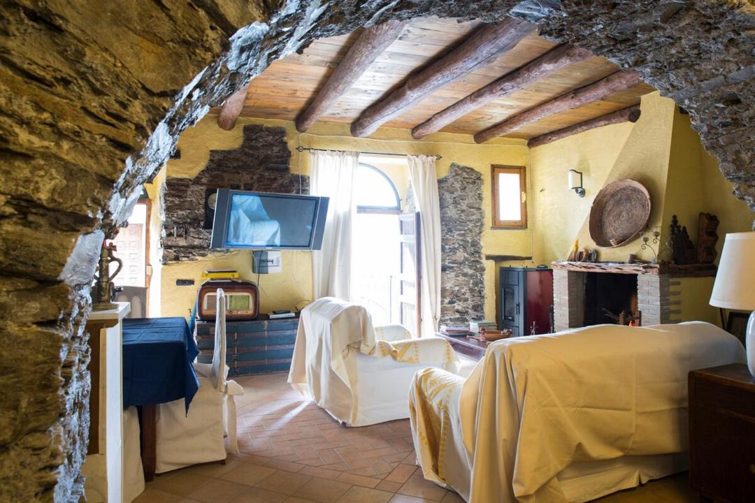 Photo of Bedroom in Seui Historic Centre