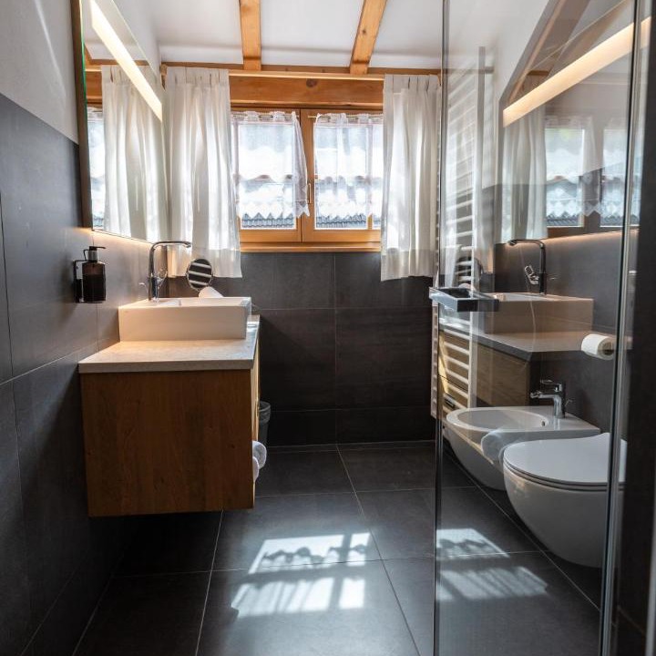Photo of Bathroom in Gudon