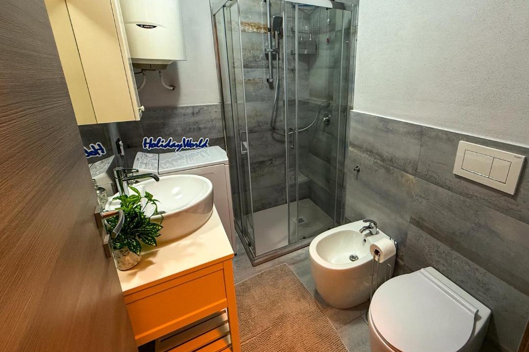 Photo of Bathroom in Nebbiuno