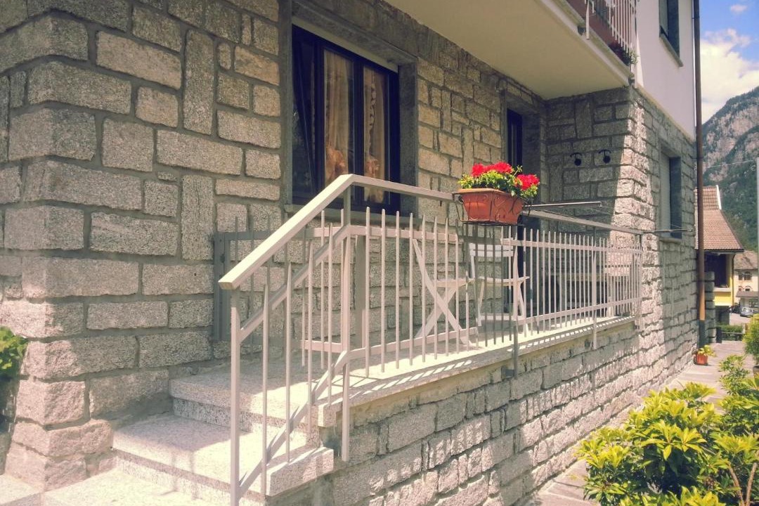 Photo of Others in Croveo