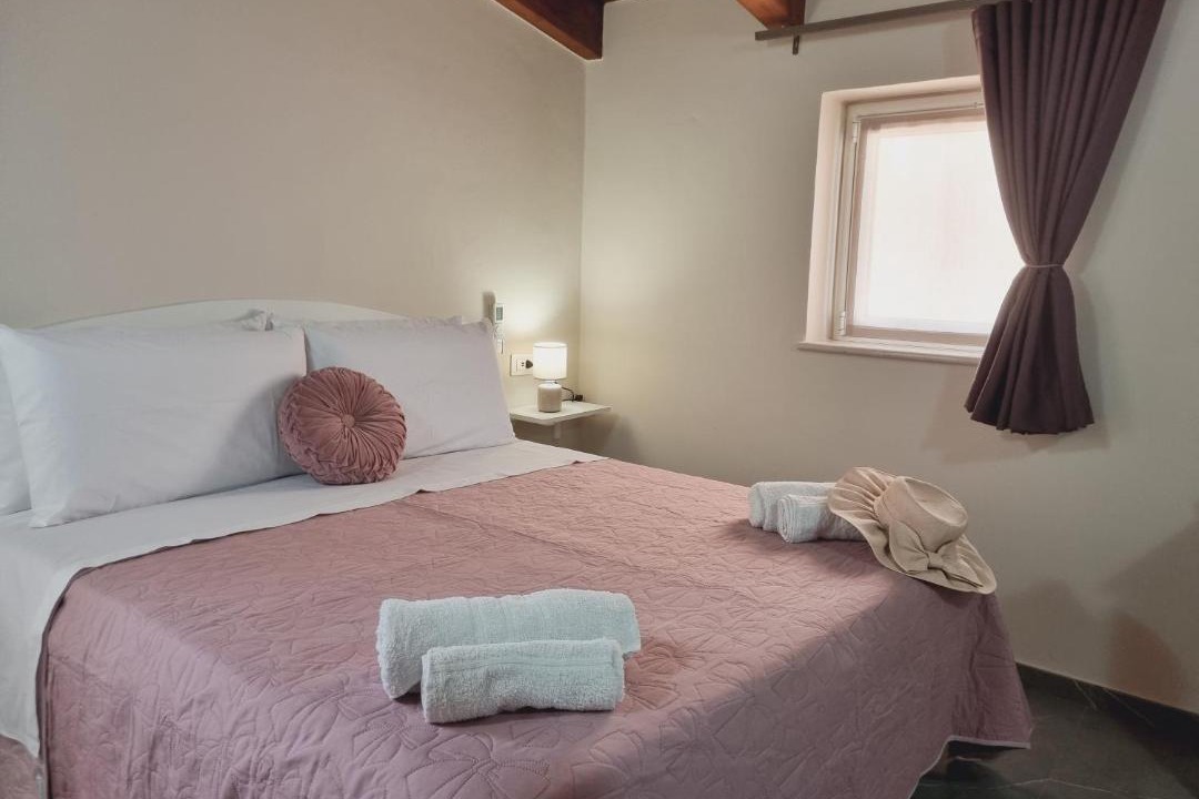 Photo of Bedroom in Le Castella