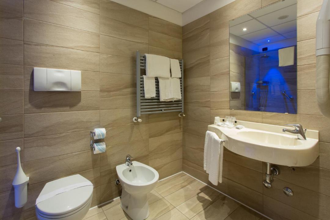 Photo of Bathroom in Ospedaletto Lodigiano