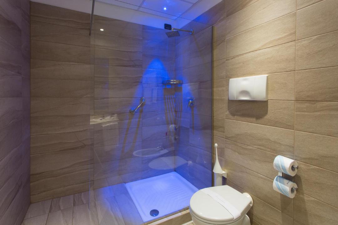 Photo of Bathroom in Ospedaletto Lodigiano
