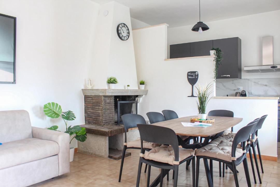 Photo of Livingroom in Latina Lido