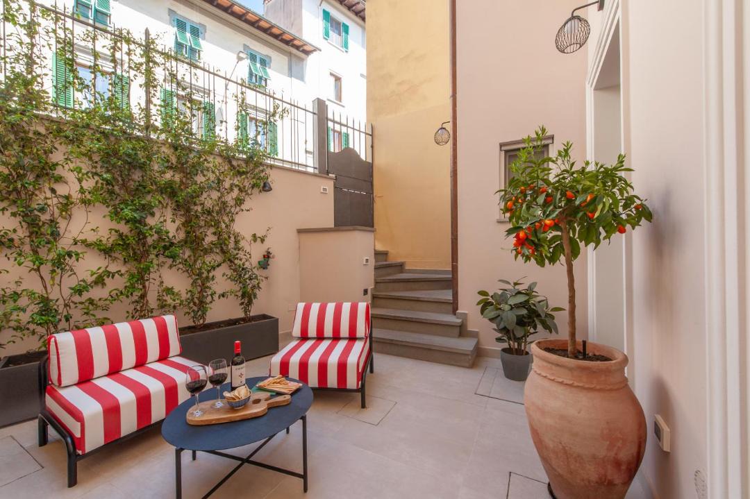 Photo of Patio Balcony in Le Cure
