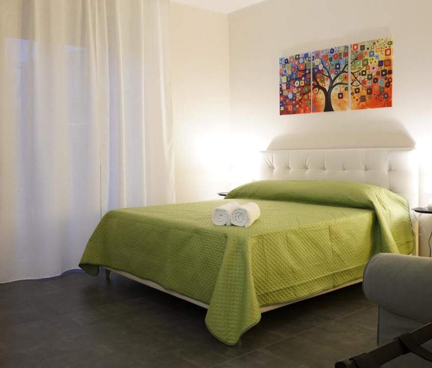 Photo of Bedroom in Rho