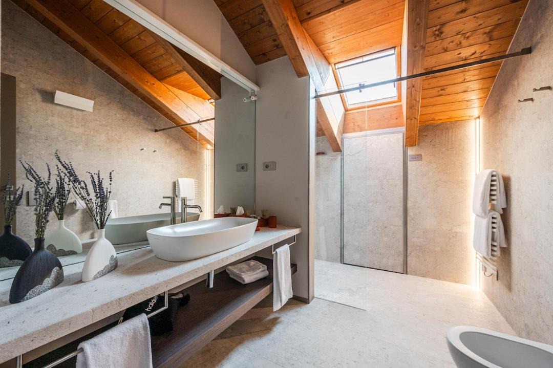 Photo of Bathroom in Medesano