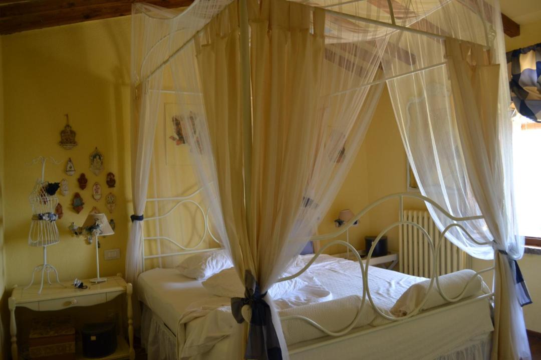 Photo of Bedroom in Castellina in Chianti