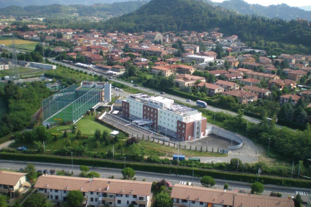 Photo of Others in Mozzo