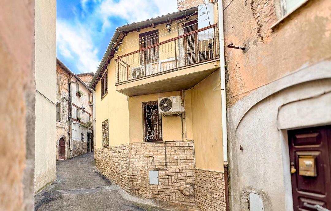 Photo of Buildings in Priverno