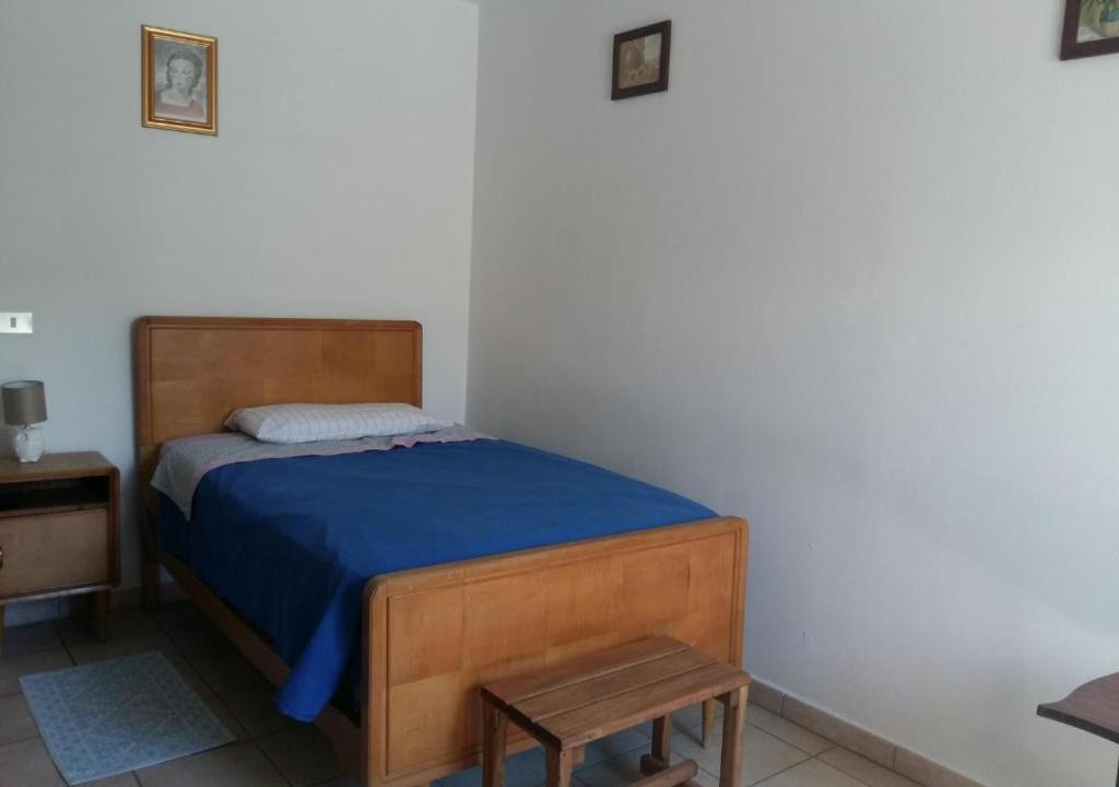 Photo of Bedroom in Momperone