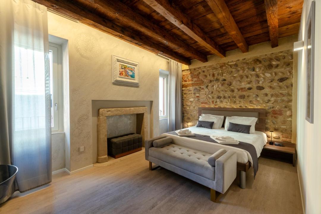Photo of Bedroom in Peschiera del Garda City Centre