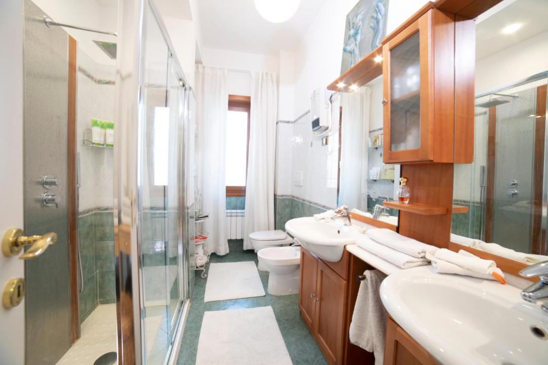Photo of Bathroom in Tor Sapienza