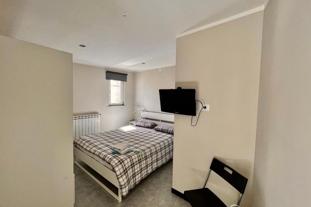 Photo of Bedroom in Alife