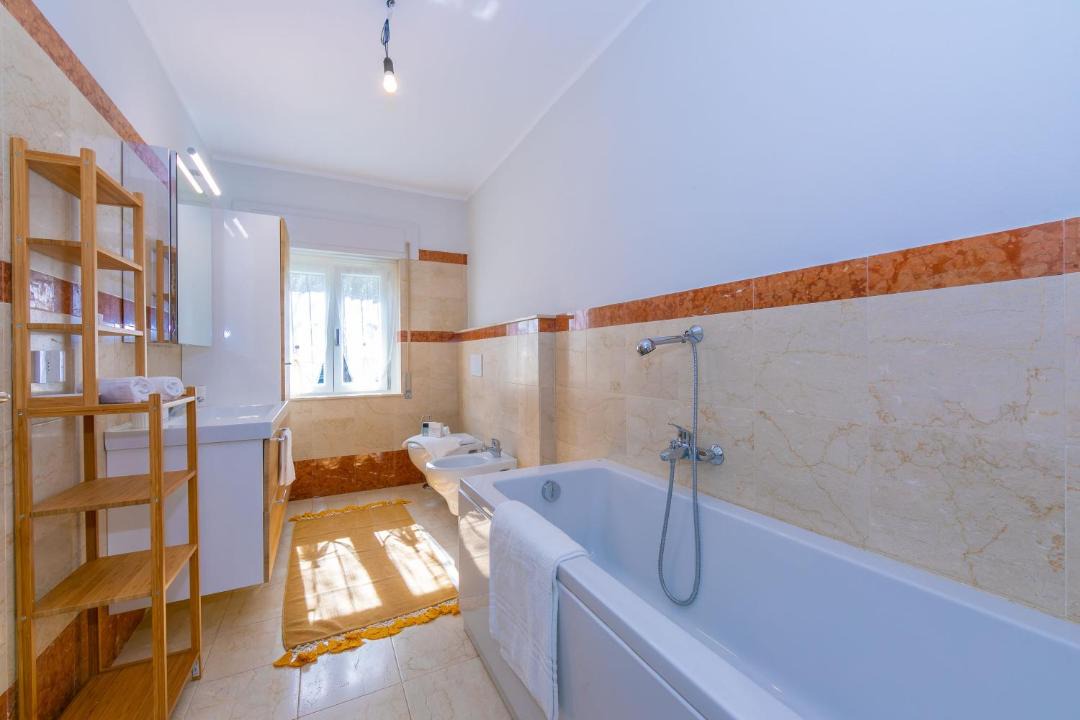 Photo of Bathroom in Gemonio