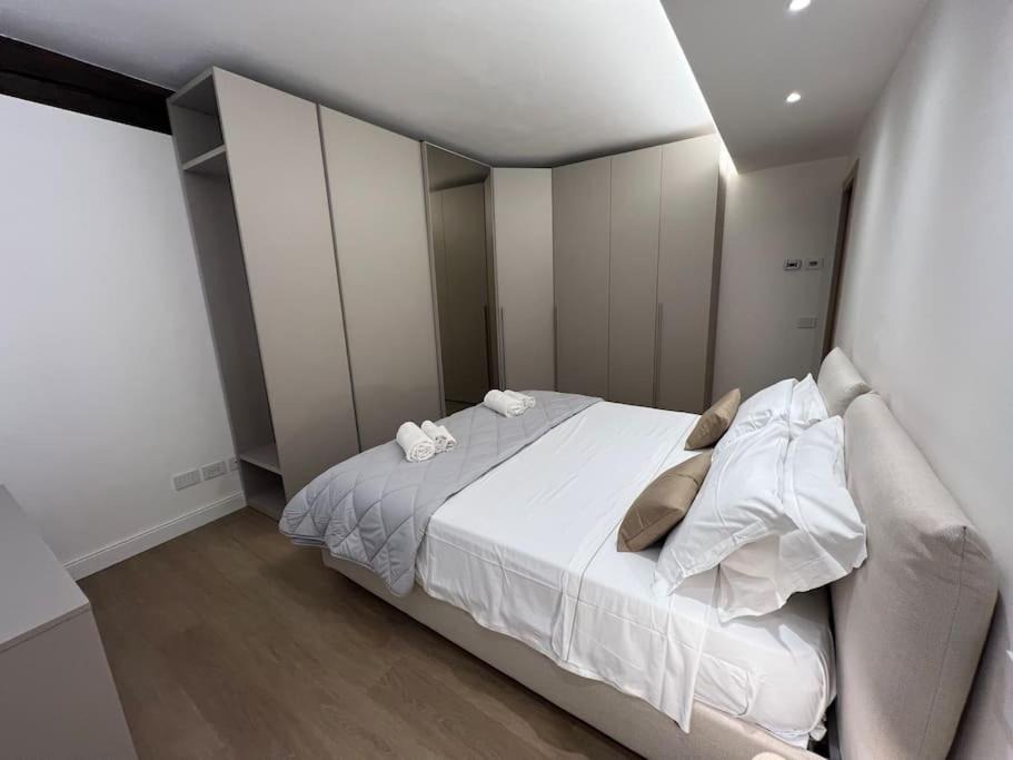 Photo of Bedroom in Ferrara Historic Centre
