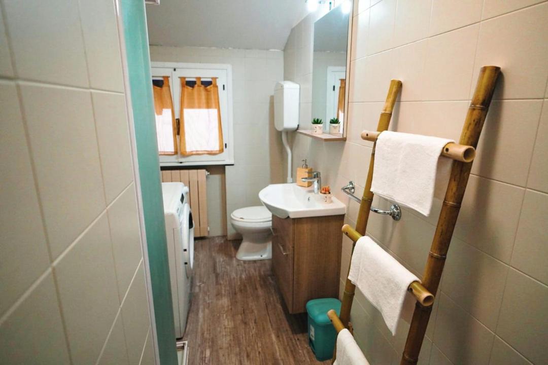 Photo of Bathroom in Este