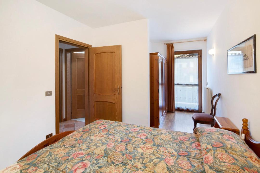 Photo of Bedroom in Caviola