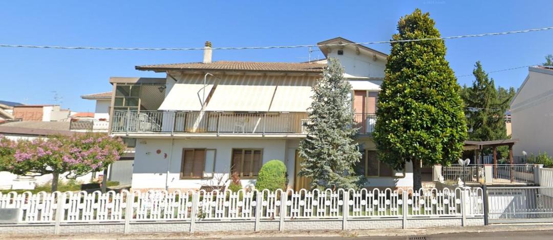 Photo of Others in Manoppello