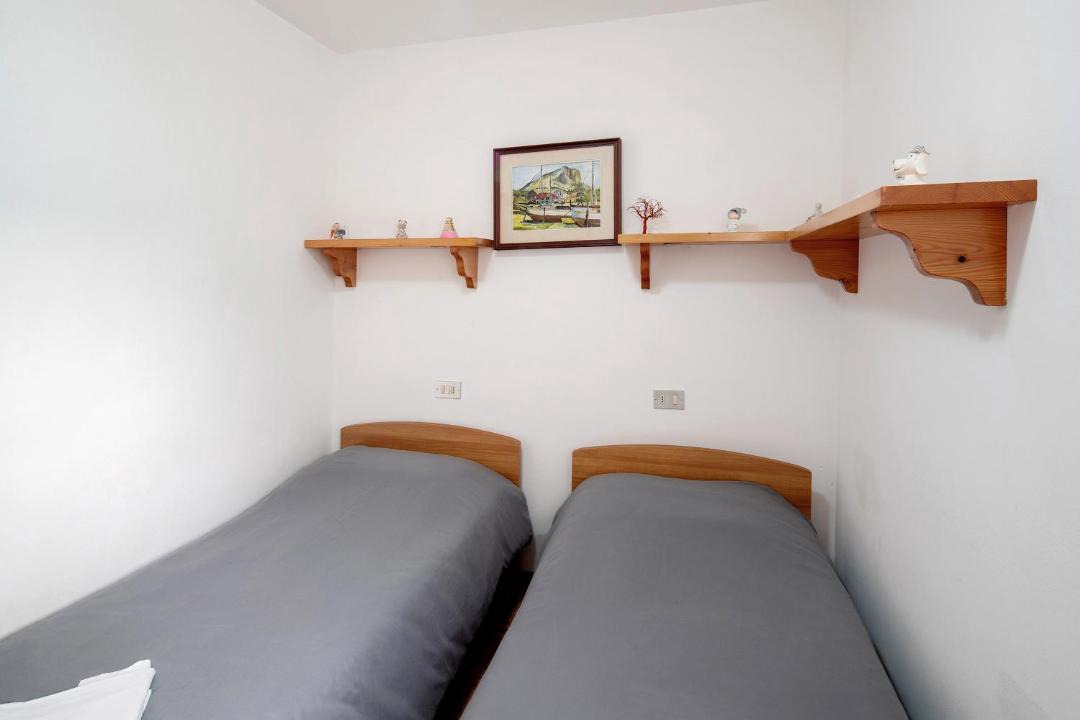Photo of Bedroom in Caviola