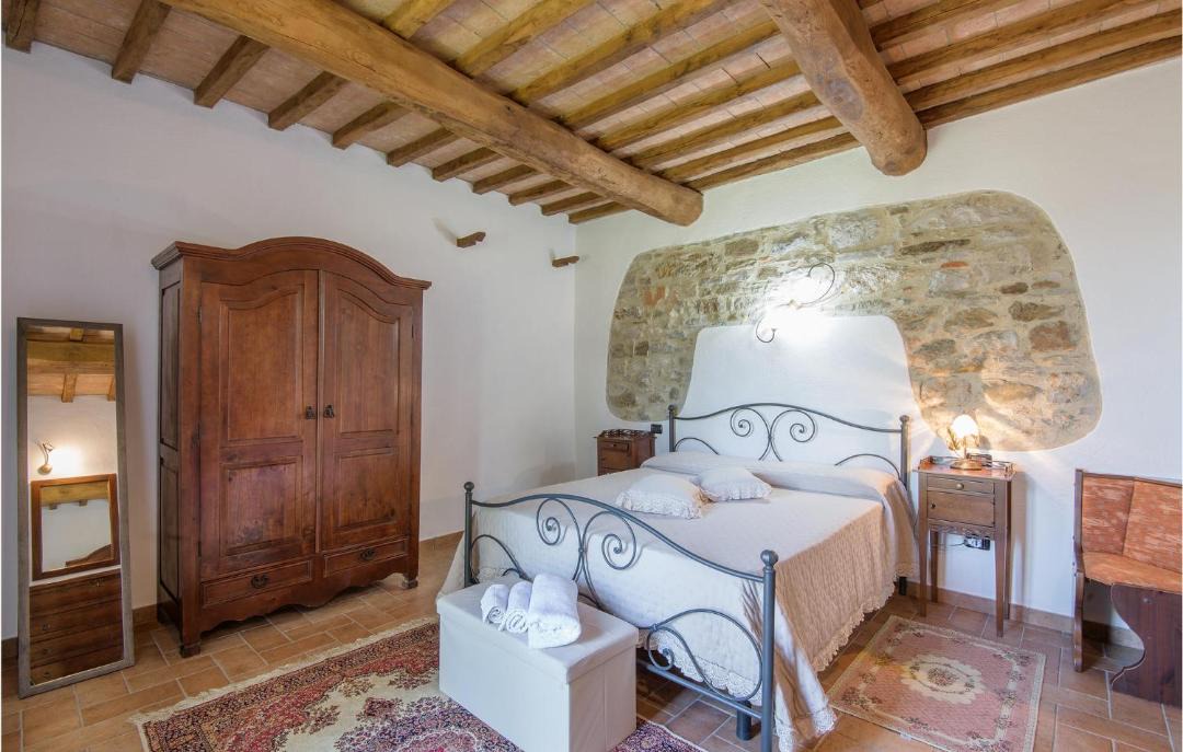Photo of Bedroom in Todi