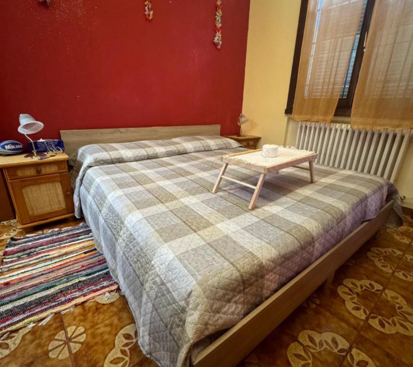 Photo of Bedroom in Magenta