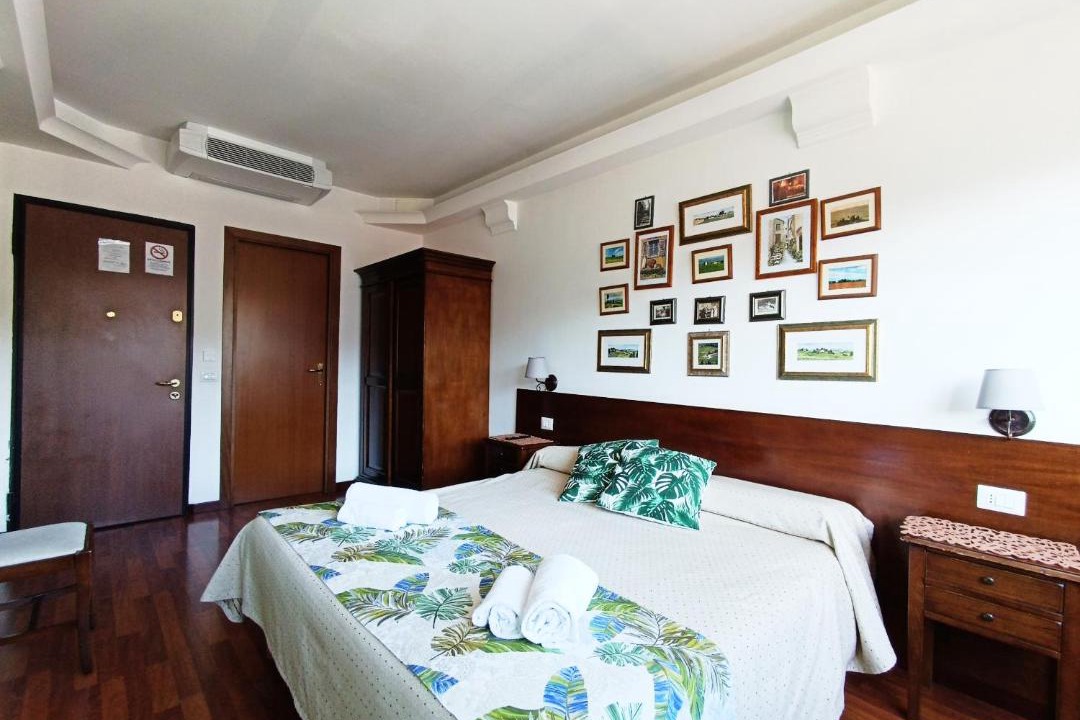 Photo of Bedroom in Quartiere XXIX Ponte Mammolo