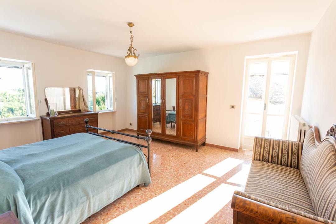 Photo of Bedroom in Mombercelli