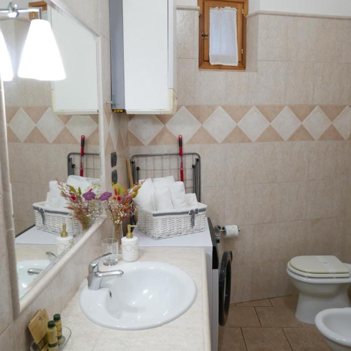 Photo of Bathroom in Guzman