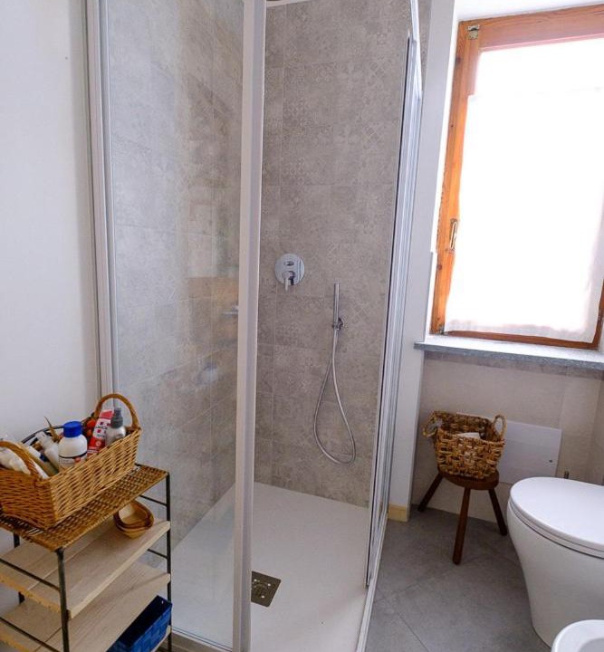 Photo of Bathroom in Netro