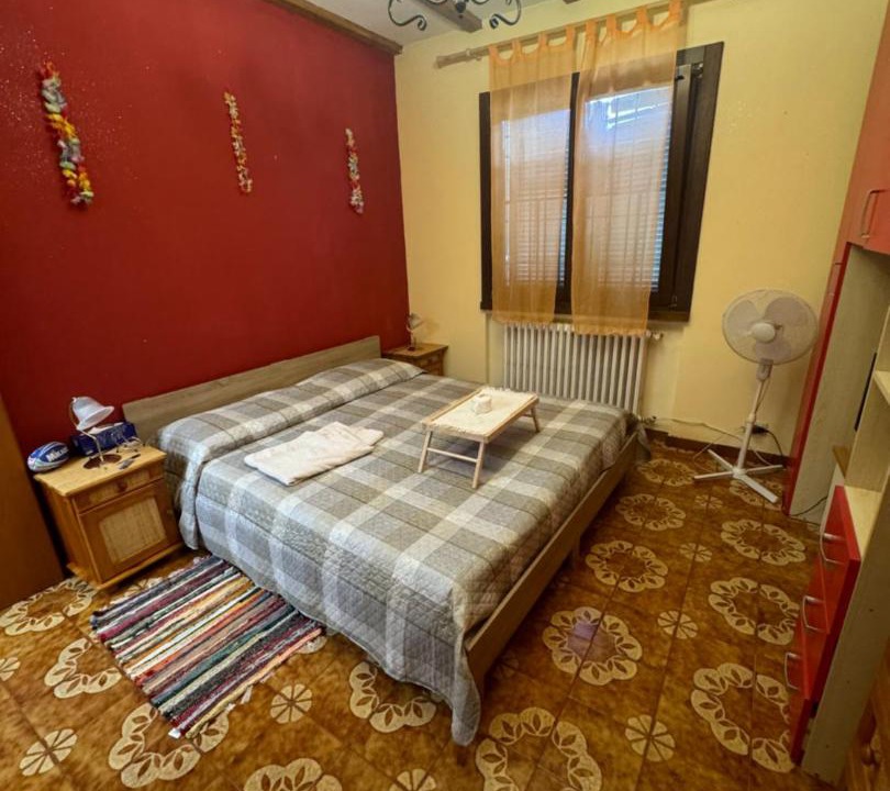 Photo of Bedroom in Magenta