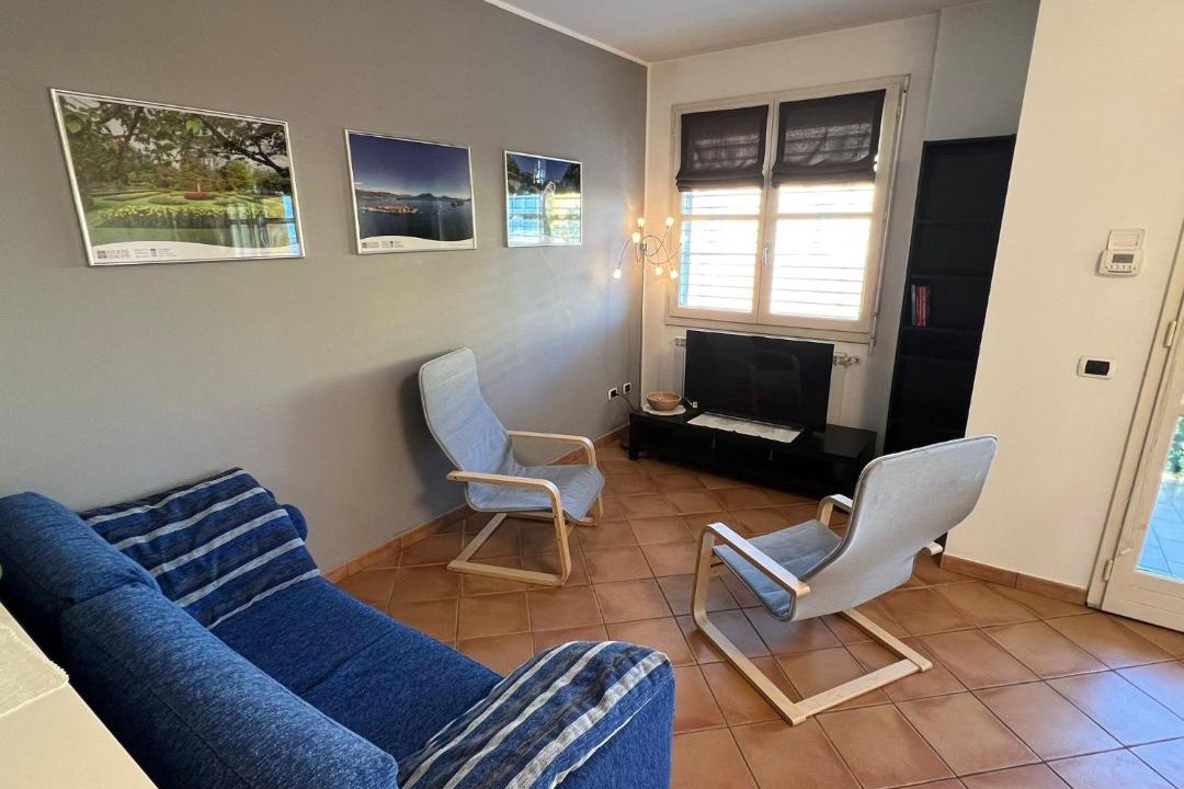 Photo of Livingroom in Intra