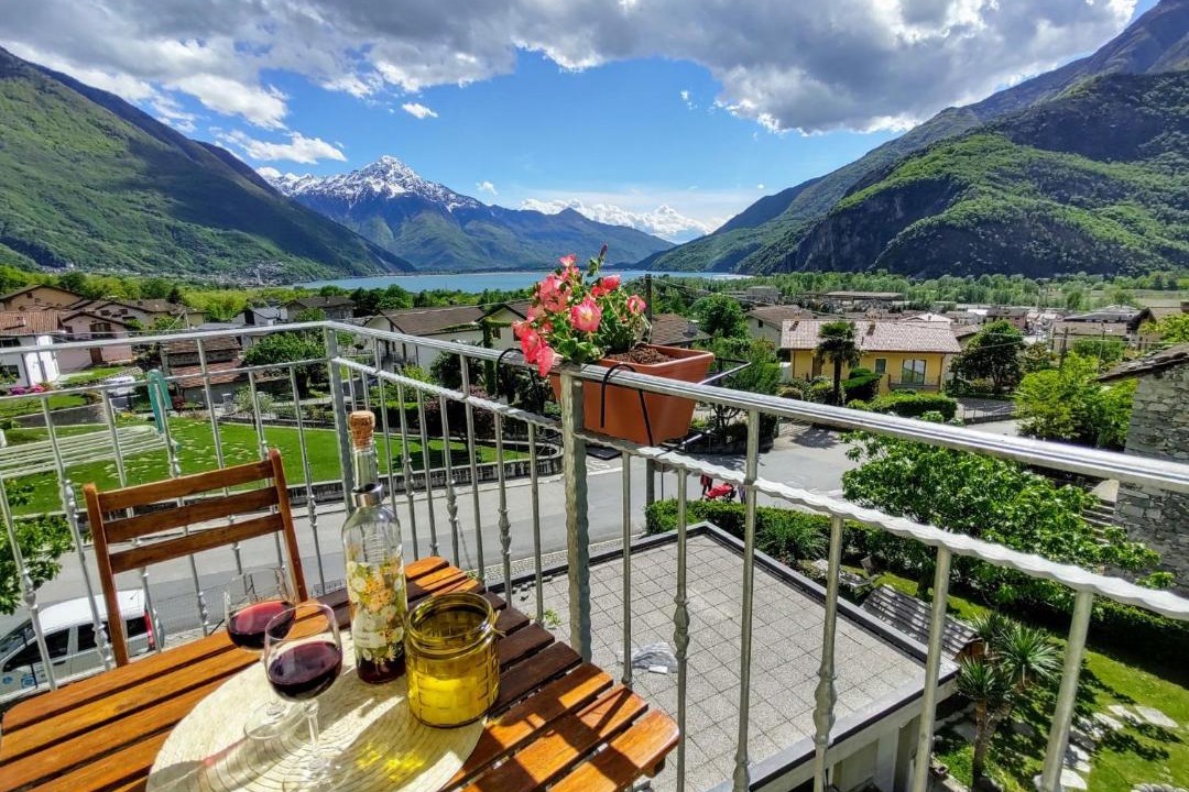 Photo of Patio Balcony in Novate Mezzola