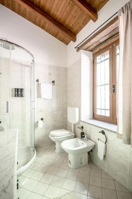 Photo of Bathroom in Villa Minozzo