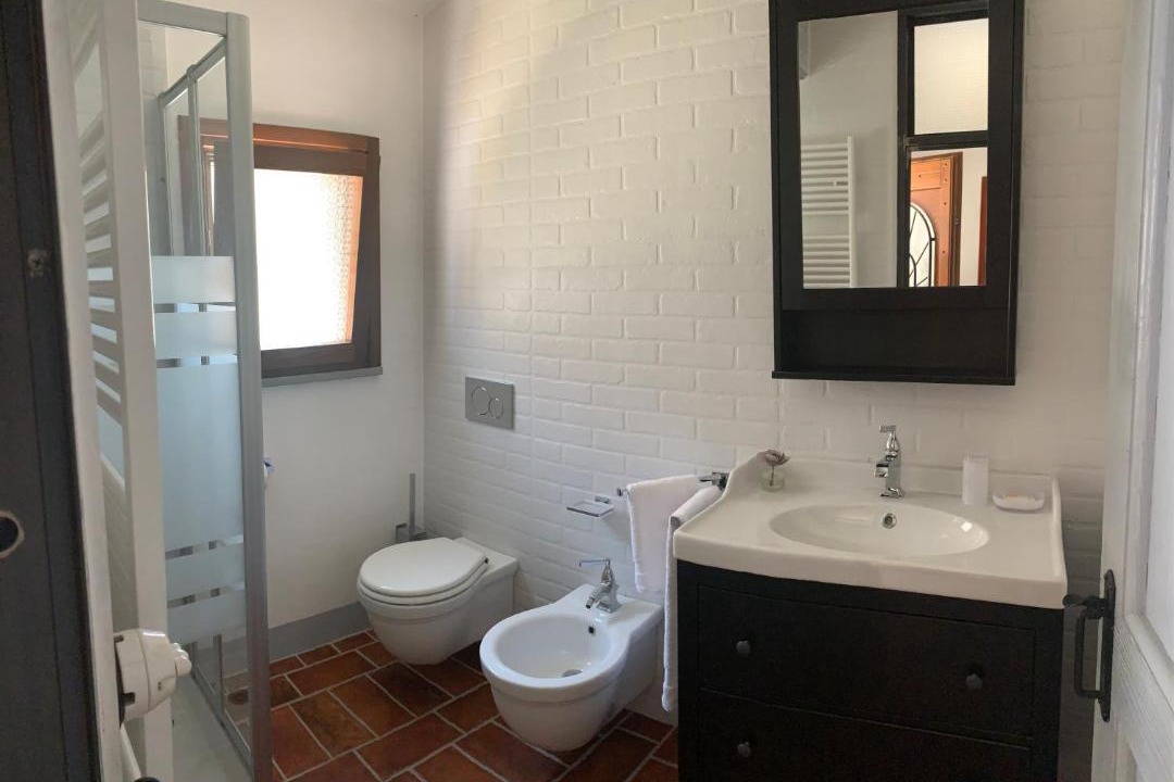 Photo of Bathroom in Curetta