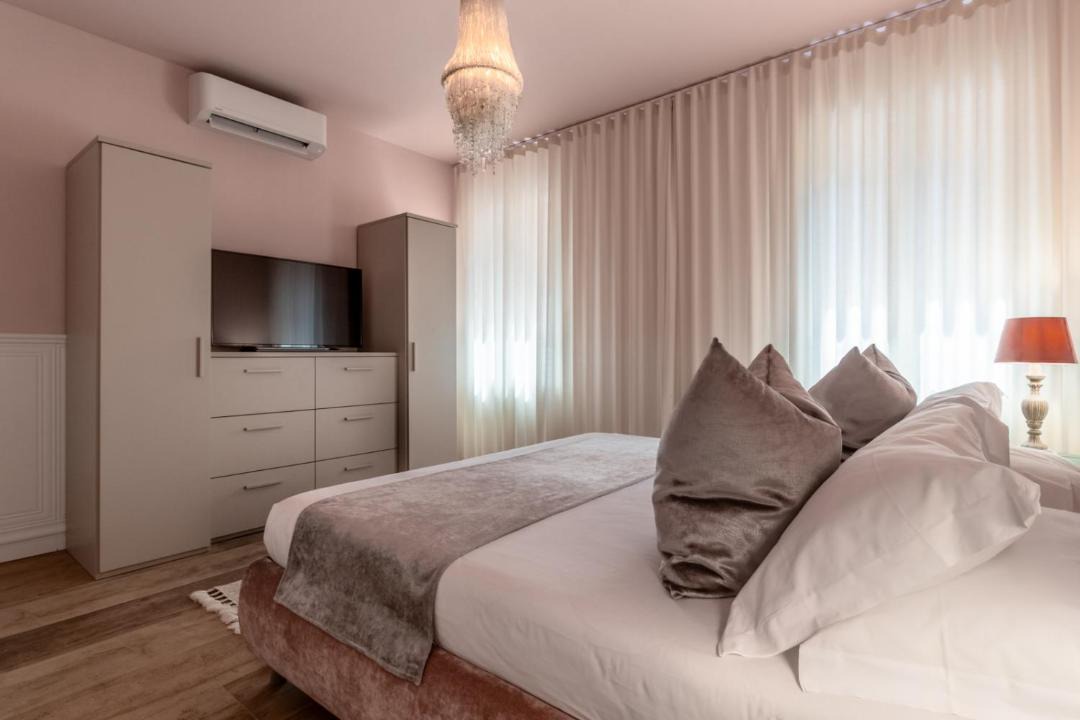 Photo of Bedroom in Longa