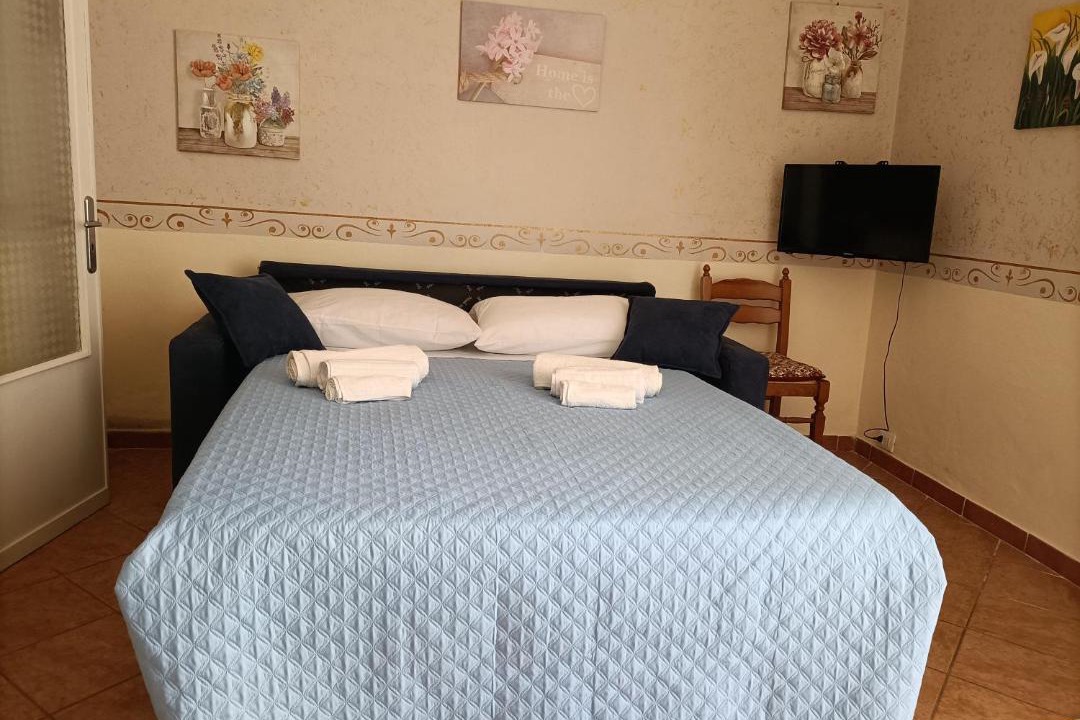 Photo of Bedroom in Montelepre