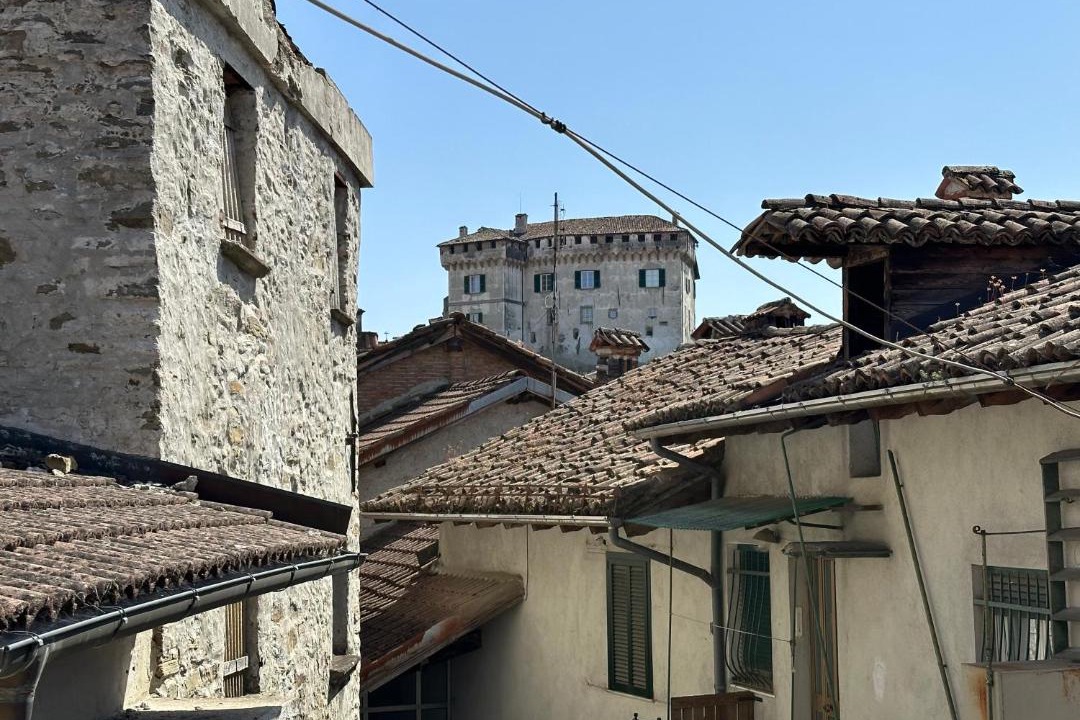 Photo of Buildings in Mornese