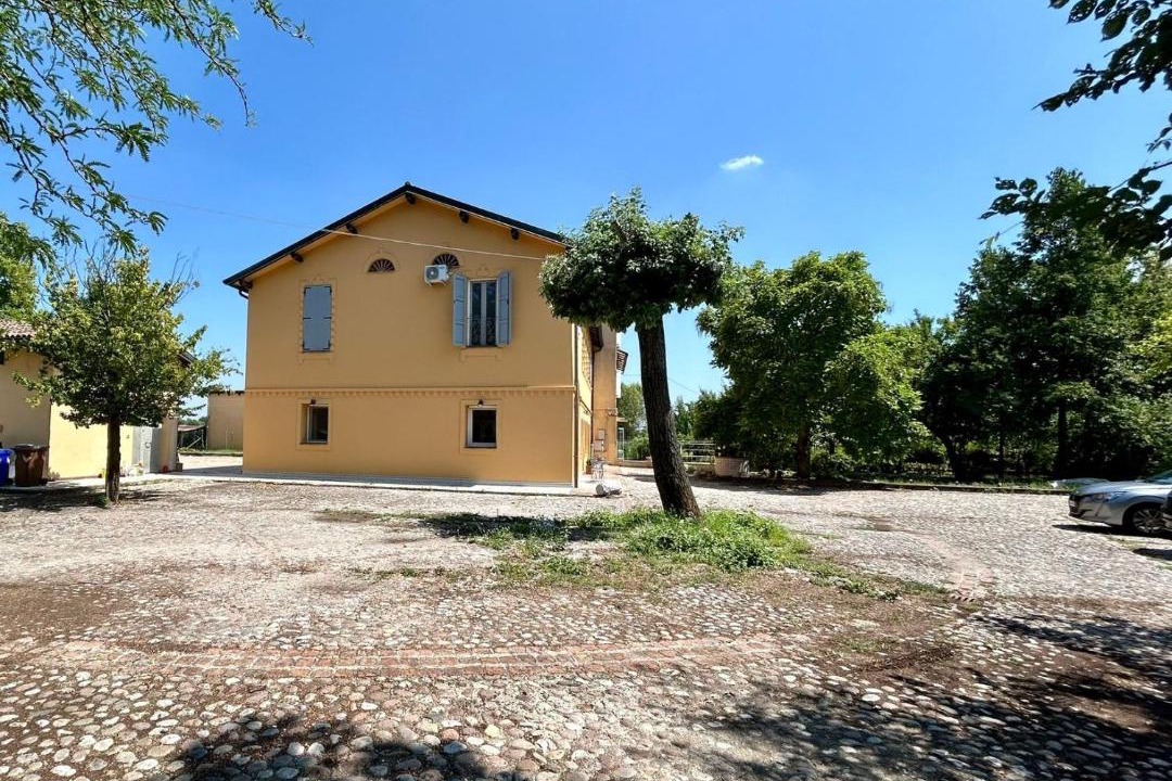 Photo of Others in Gargallo