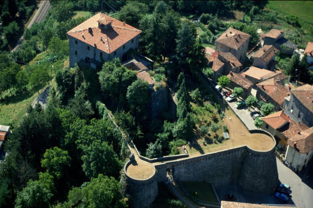 Photo of Buildings in Camporgiano