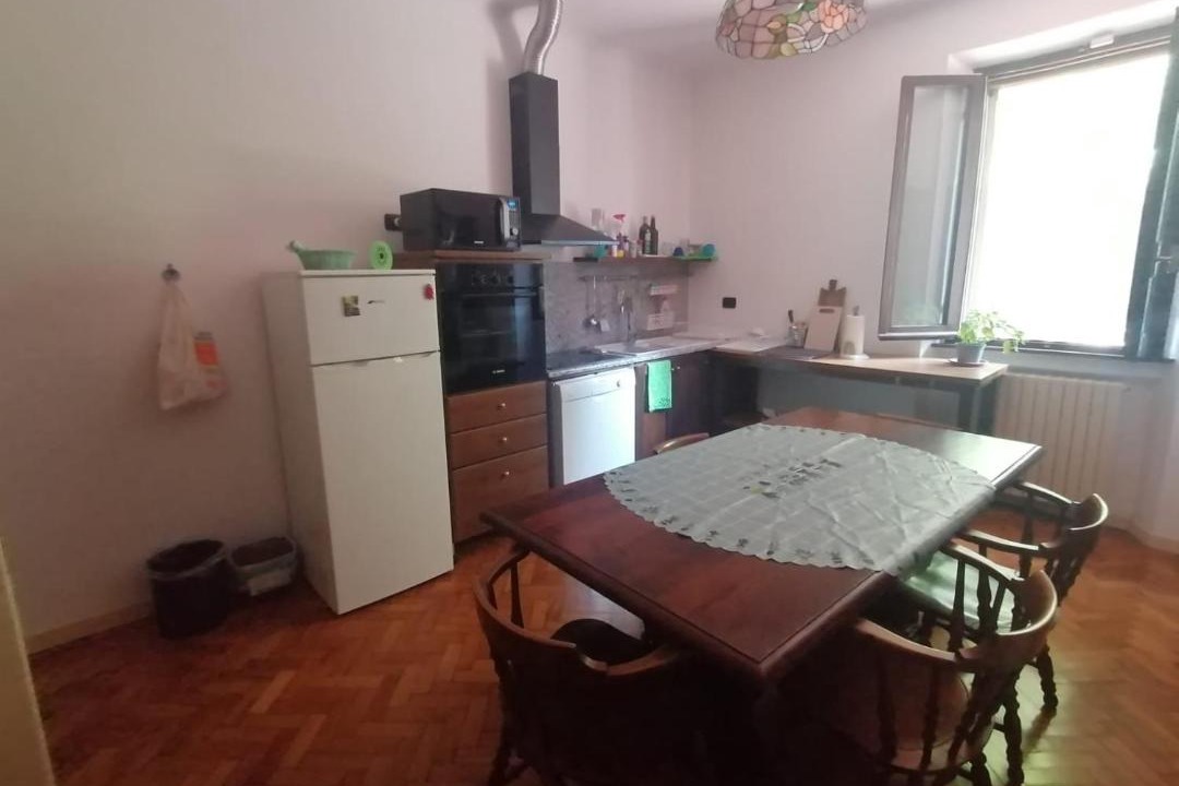 Photo of Kitchen in Magenta