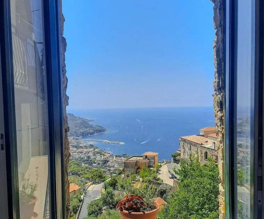 Photo of Patio Balcony in Castellabate Historic Centre