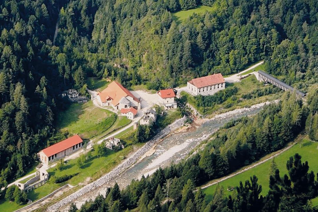 Photo of Buildings in La Valle Agordina