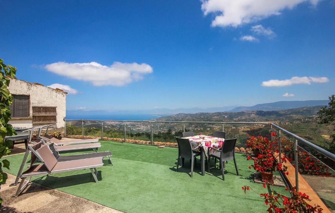 Photo of Patio Balcony in Laureana Cilento