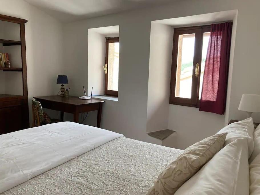 Photo of Bedroom in Campello sul Clitunno